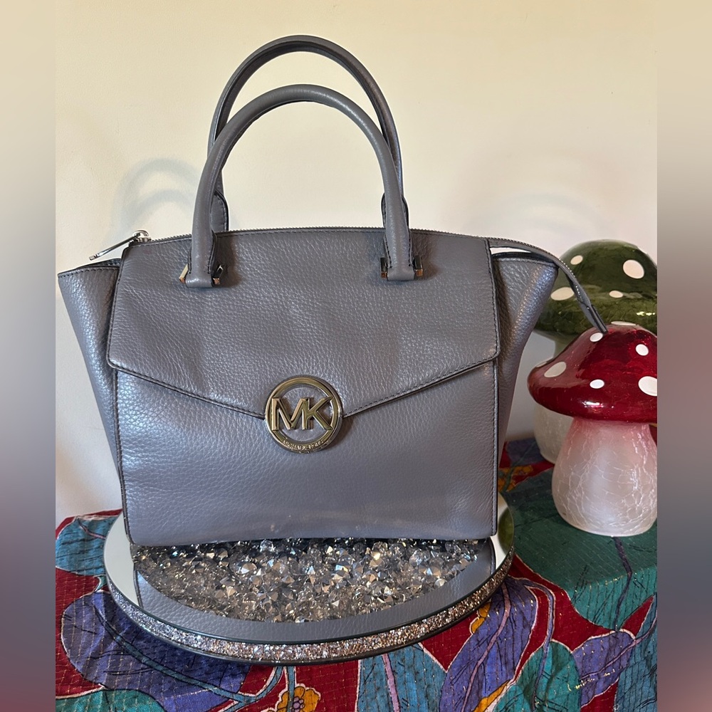Michael Kors satchel. - Picture 2 of 14